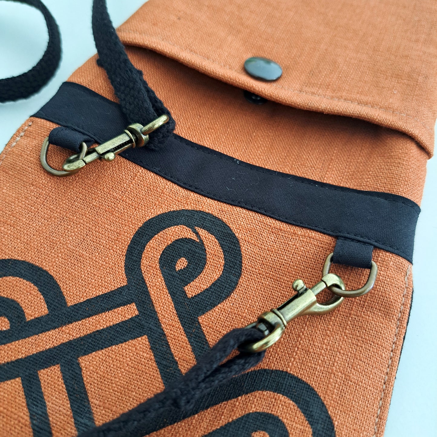 Looped square phone purse