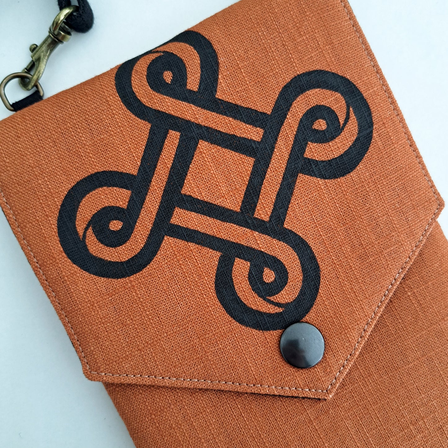 Looped square phone purse